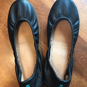 Black Tieks Size 10